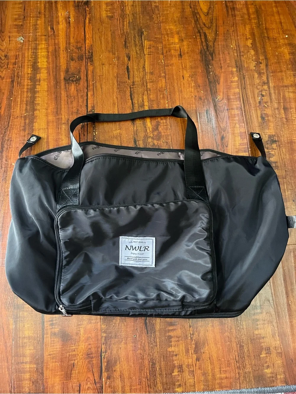 N/A black duffel